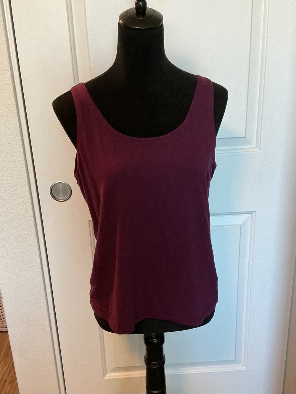 Eileen Fisher Women's Scoop Neck Tank Top in Plum M